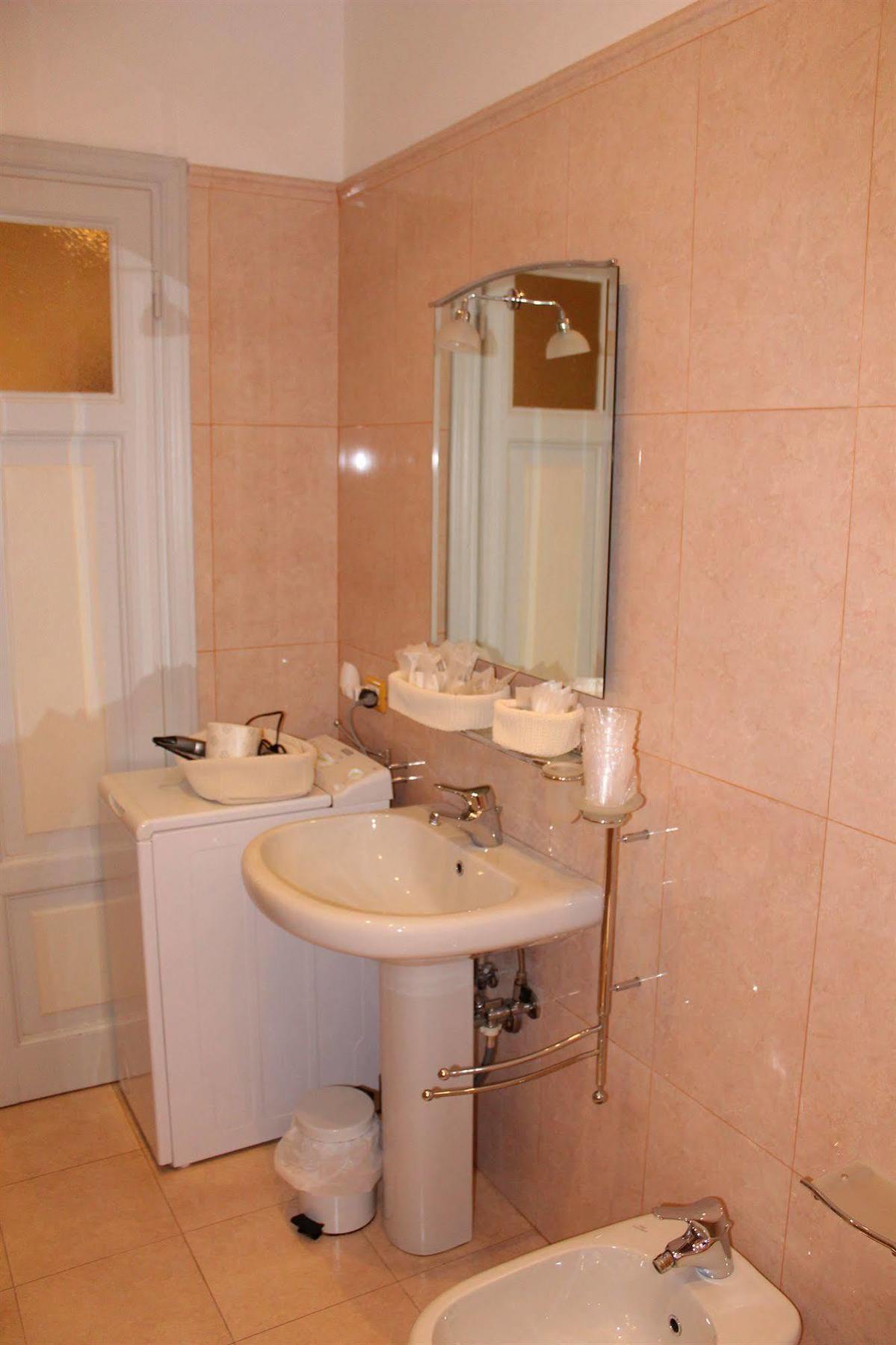 פירנצה Via Roma Suites מראה חיצוני תמונה
